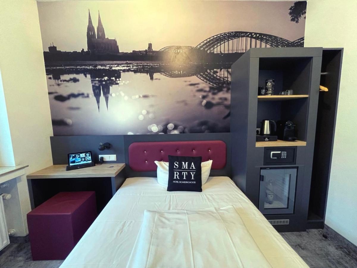 Smarty Cologne Dom Hotel - Boardinghouse - Kontaktloser Self Check-In Exterior photo